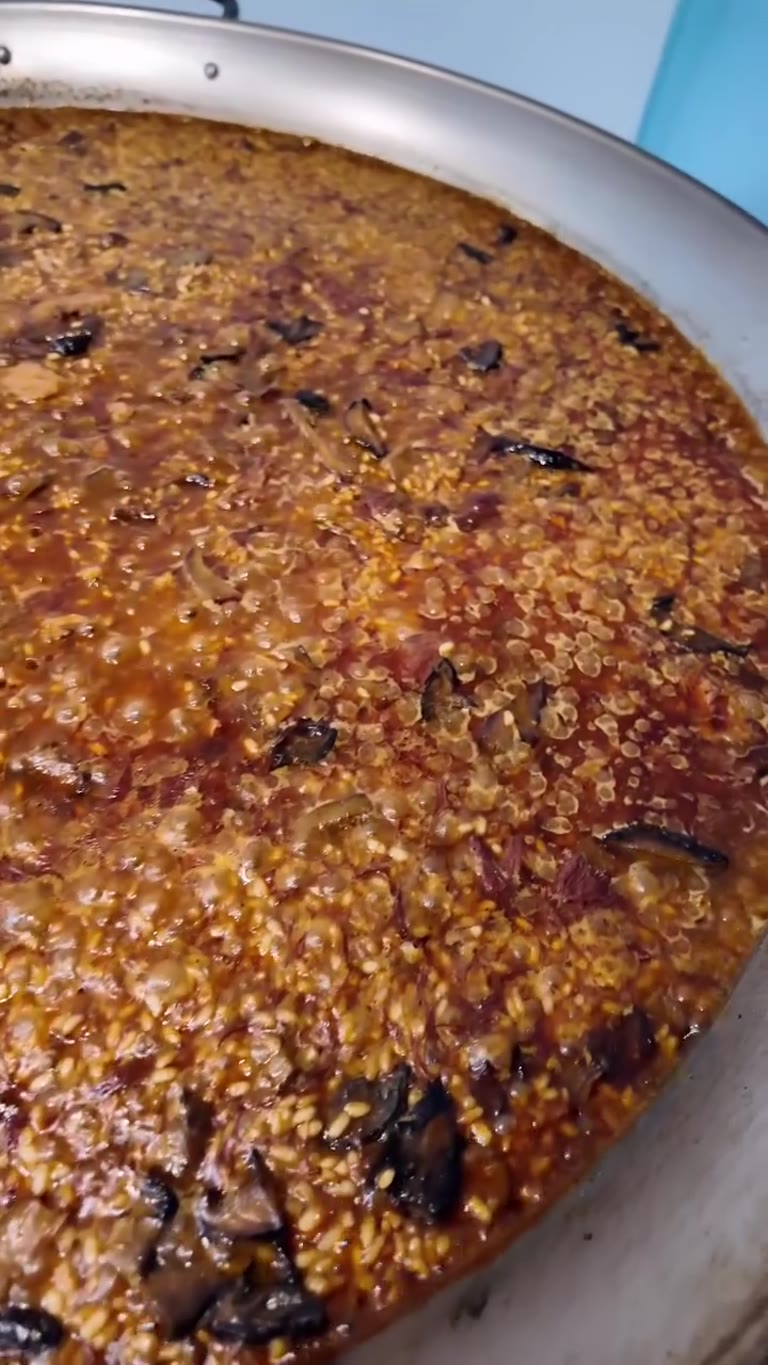 Arroz de magret de pato, confit de pato y setas